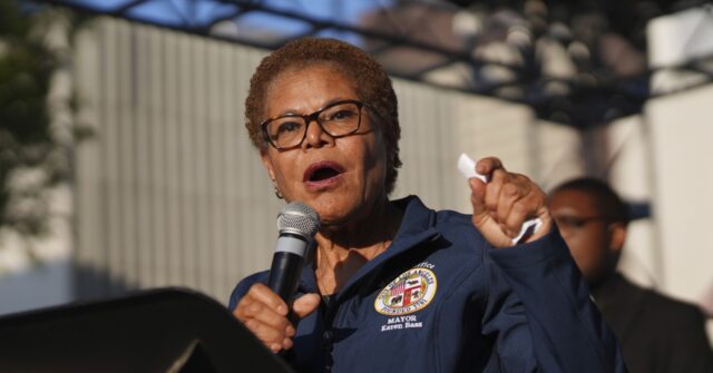 Los Angeles to Provide Cash Cards to Families Impacted by ICE Raids