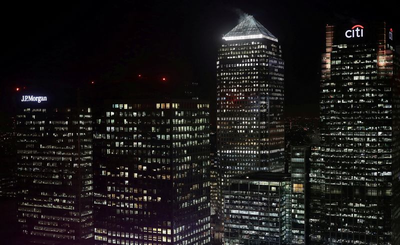 Major American banks benefit from a resurgence in mergers and acquisitions