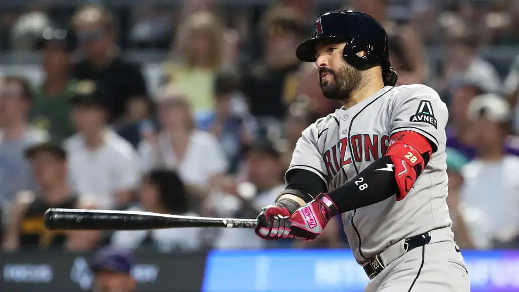 Mariners make a significant move with the Eugenio Suárez trade at the MLB deadline