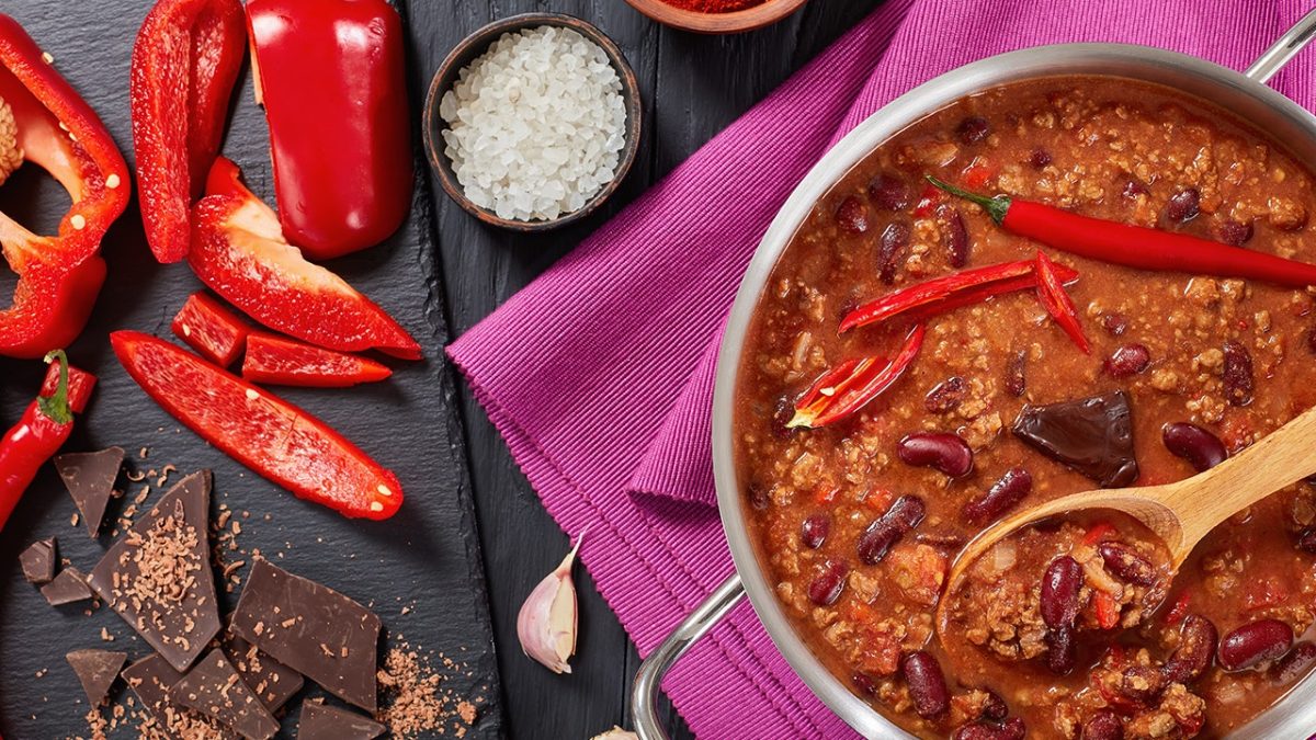 Mom's popular chili recipe with dark chocolate ignites online discussion