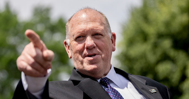 Most People Disagree with Local Authorities in Sanctuary Cities Preventing Criminal Deportations