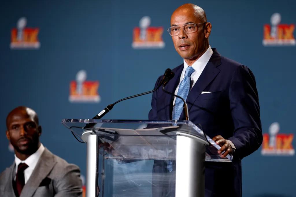 NFLPA executive involved in conflict-of-interest issue