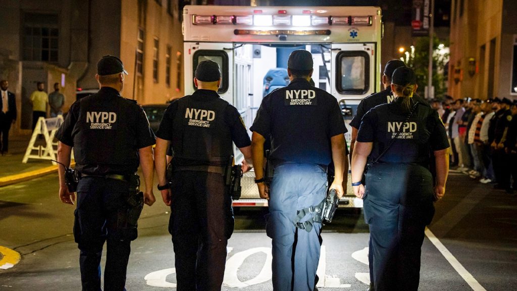 NYPD officer Didarul Islam, who was killed, leaves a pregnant wife and two kids behind.
