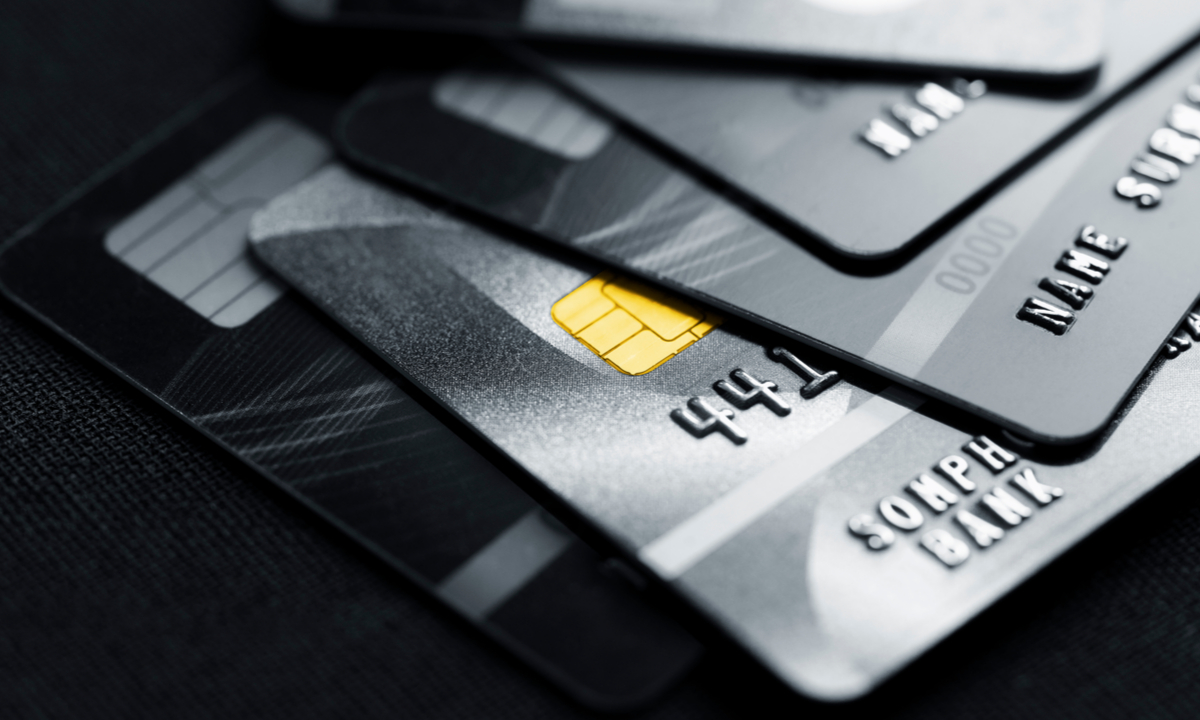 New Credit Card Applications Decrease as Banks Focus on Wealthier Customers