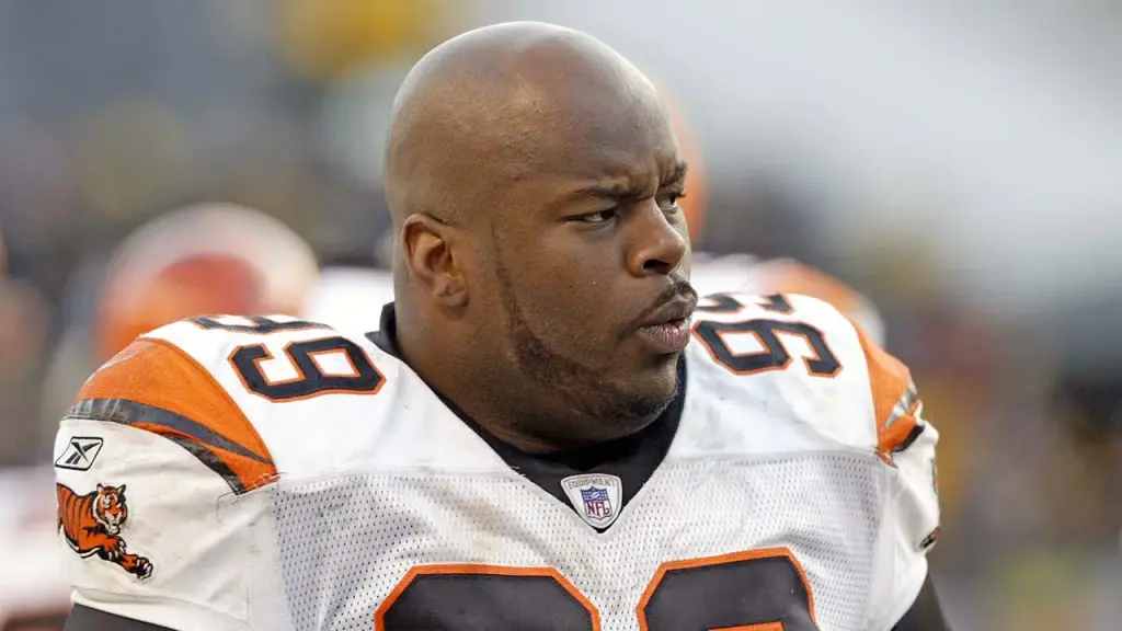 Oliver Gibson, ex-player for the Steelers and Bengals, has passed away at 53.