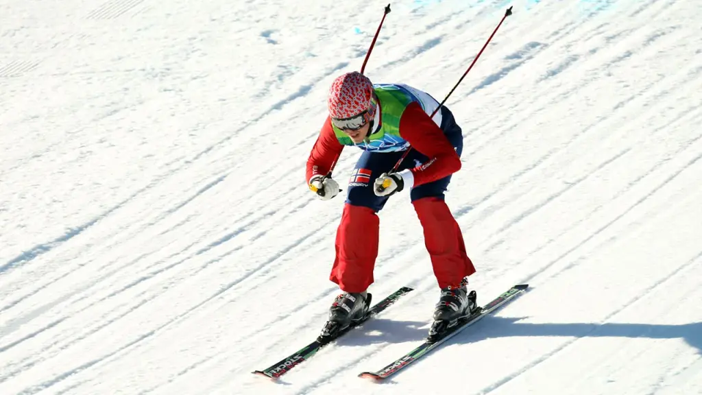 Olympic bronze medalist Audun Groenvold passes away after being struck by lightning.