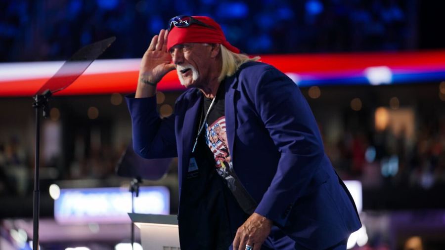 Political world expresses condolences over Hulk Hogan death