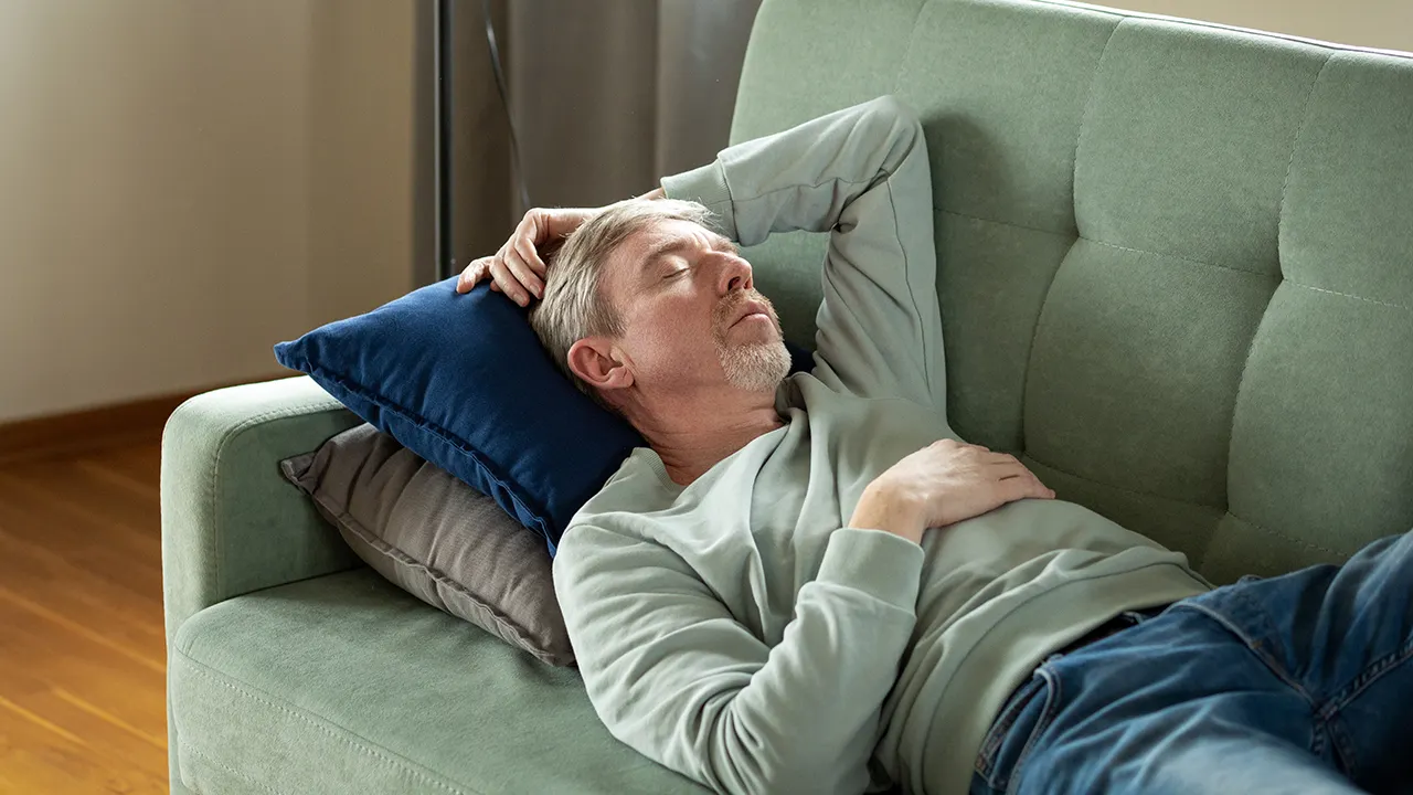 Research connects regular daytime naps to increased death risk in older adults
