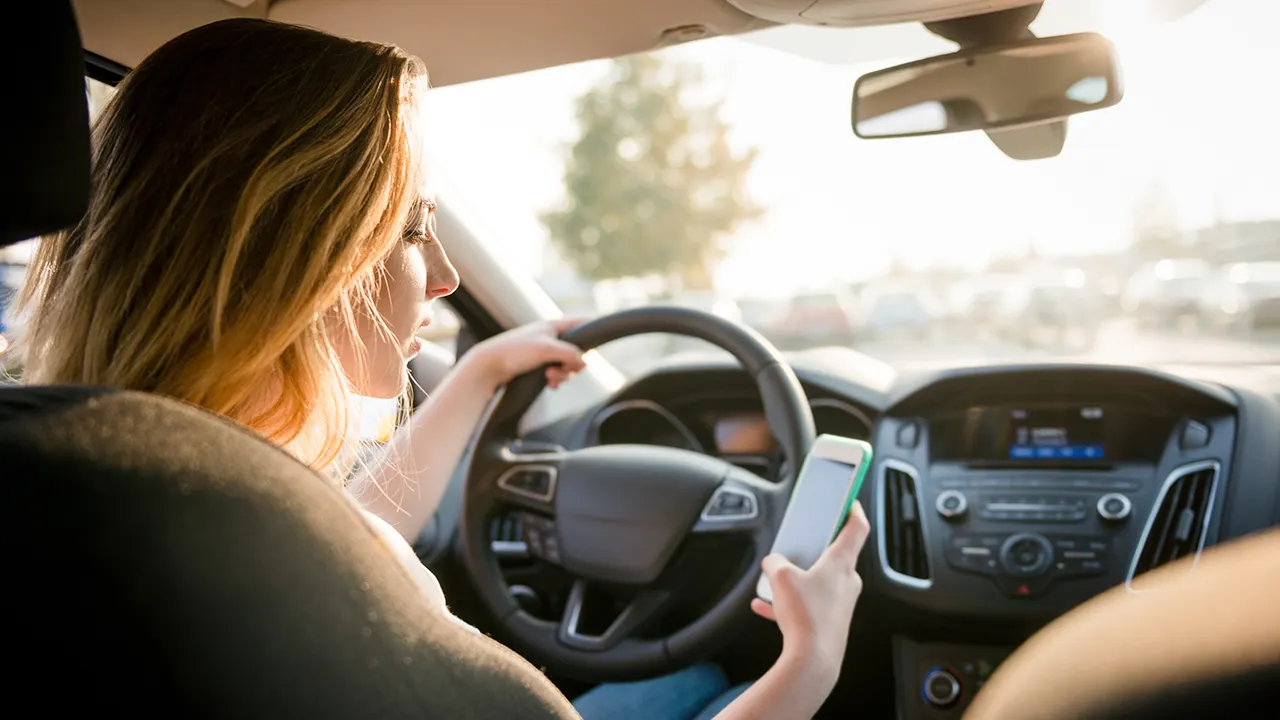 Research shows teenagers use their phones for 21% of their driving time even though they are aware of the dangers.
