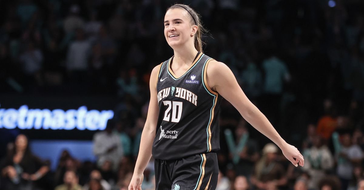 Sabrina Ionescu is experiencing a challenging season, but she’s managing to adapt.