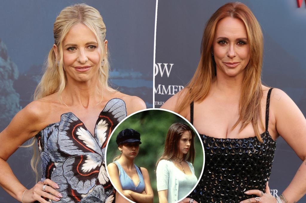 Sarah Michelle Gellar responds to rumors about her feud with Jennifer Love Hewitt following supposed snub at 'IKWYDLS' premiere