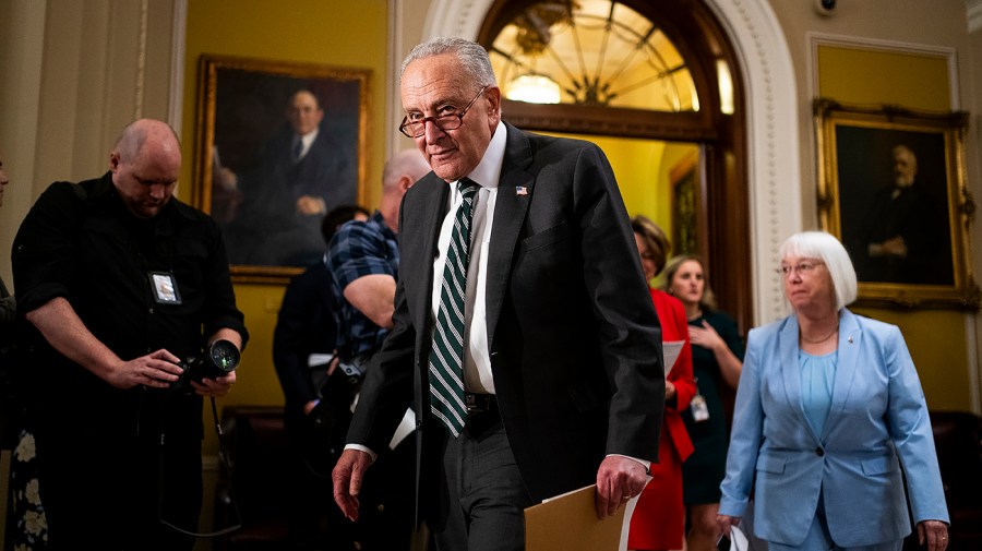 Schumer urges the FBI to evaluate threats related to Epstein files