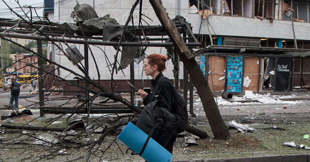 Significant Russian Airstrike in Kyiv Results in Two Deaths