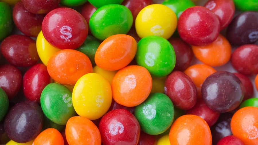 Some brands are not ready to abandon synthetic dyes.