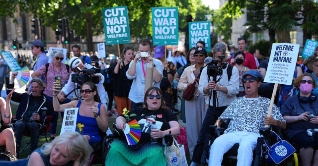 Starmer, the UK Prime Minister, Encounters Opposition from His Own MPs Regarding Welfare Today
