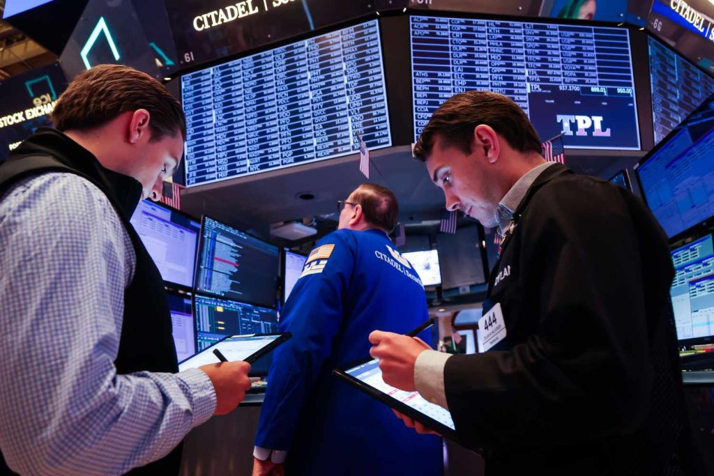 Stock Market Today: Mixed Results as Investors Wait for Trade Deal Updates and Prepare for Major Tech Earnings and Fed Announcement Later This Week