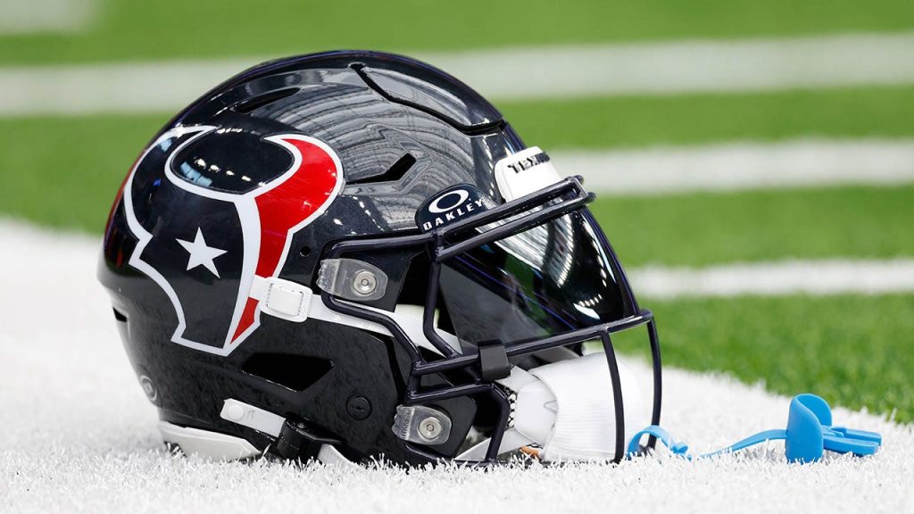 Texans commit to a significant donation for flood-affected communities