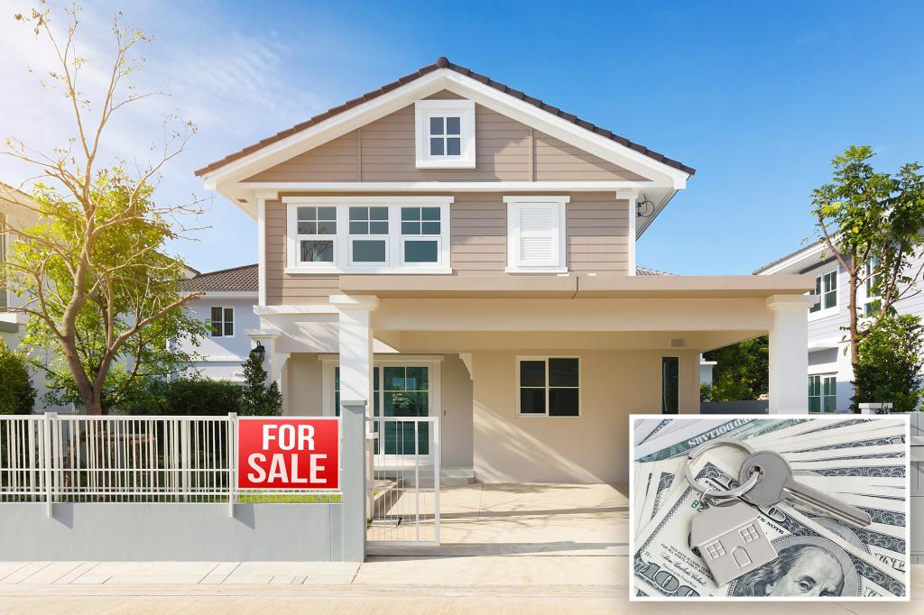 This year, more luxury homebuyers are making cash purchases, according to a report.