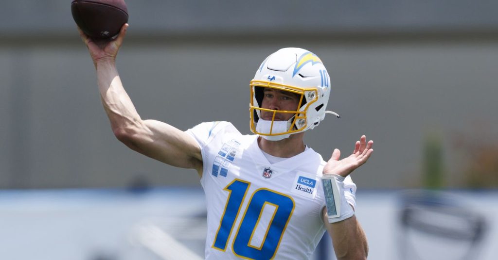 Top 10 quarterback rankings for the upcoming 2025 NFL season