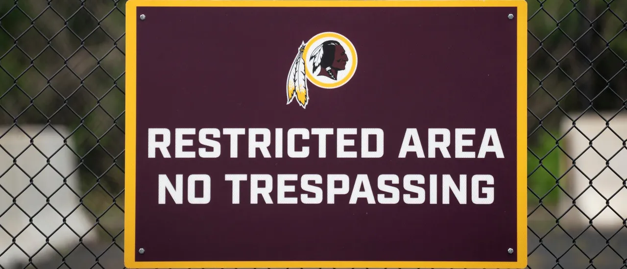 Trump Claims There’s Strong Demand For Washington Commanders To Change Name Right Away