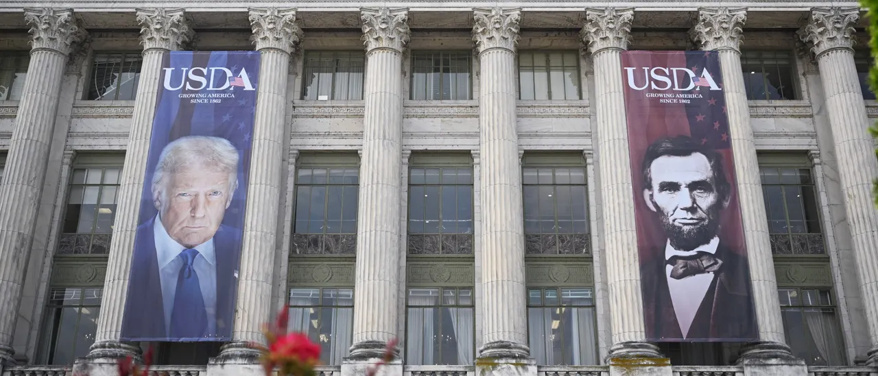 Trump Restructures Large Agriculture Department, Moves Officials Out of Washington