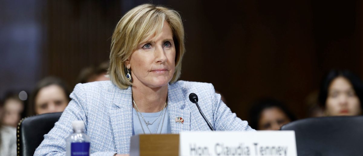 Trump Supporter Proposes Legislation to Enshrine Executive Order on Paper Straws