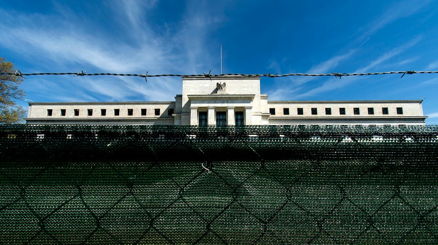 Trump capitalizes on Fed changes as a chance to remove Powell