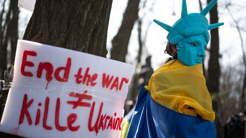 Trump clarifies the situation for Ukrainians permitted to remain in the US during Russia's conflict