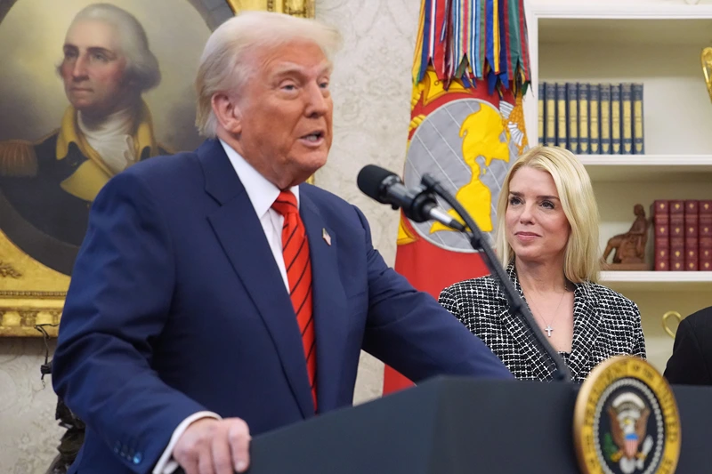 Trump supports AG Pam Bondi following criticism regarding Epstein documents