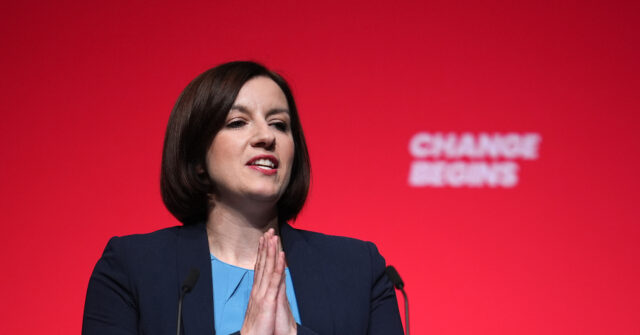 UK Encourages Young People to Consider Having More Children Due to Falling Birth Rates