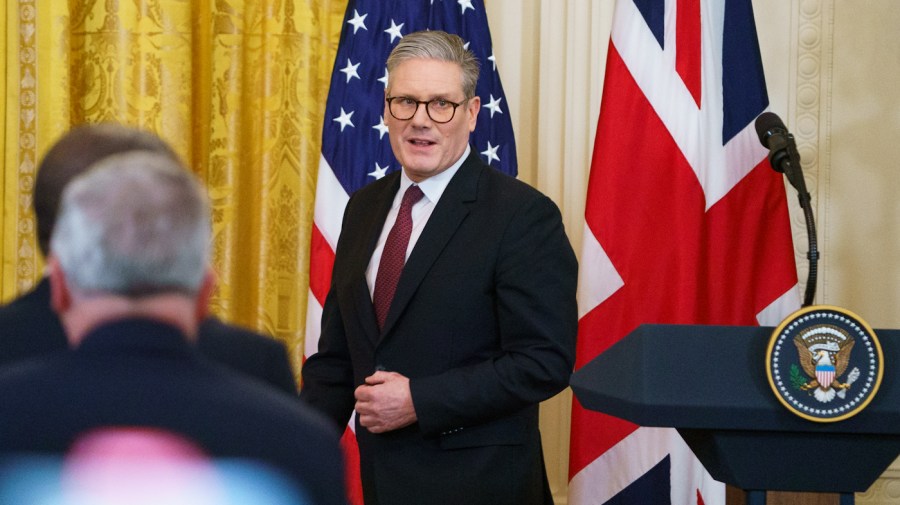 UK pledges support for Palestinians but will not recognize statehood yet