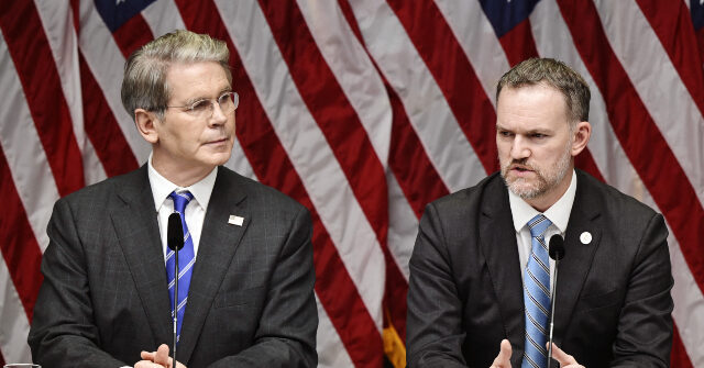 U.S. and China Continue Tariff Pause, Awaiting Trump's Decision