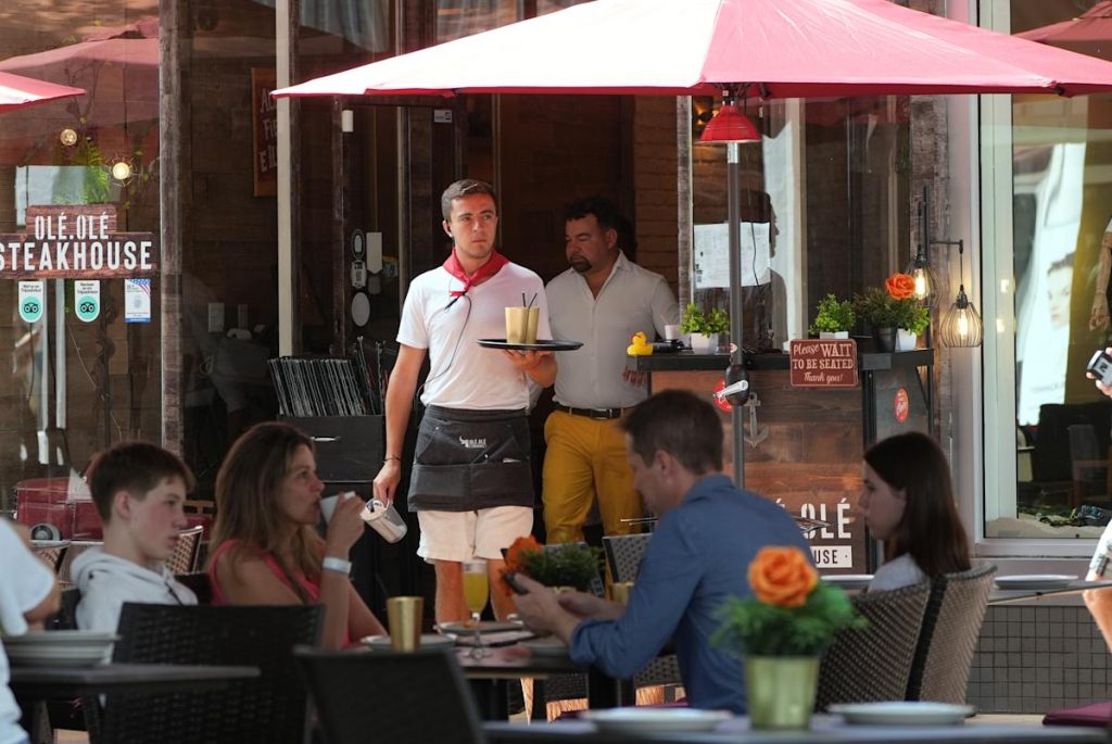 Understanding US tax deductions for tips and overtime pay: what is known and what remains unclear