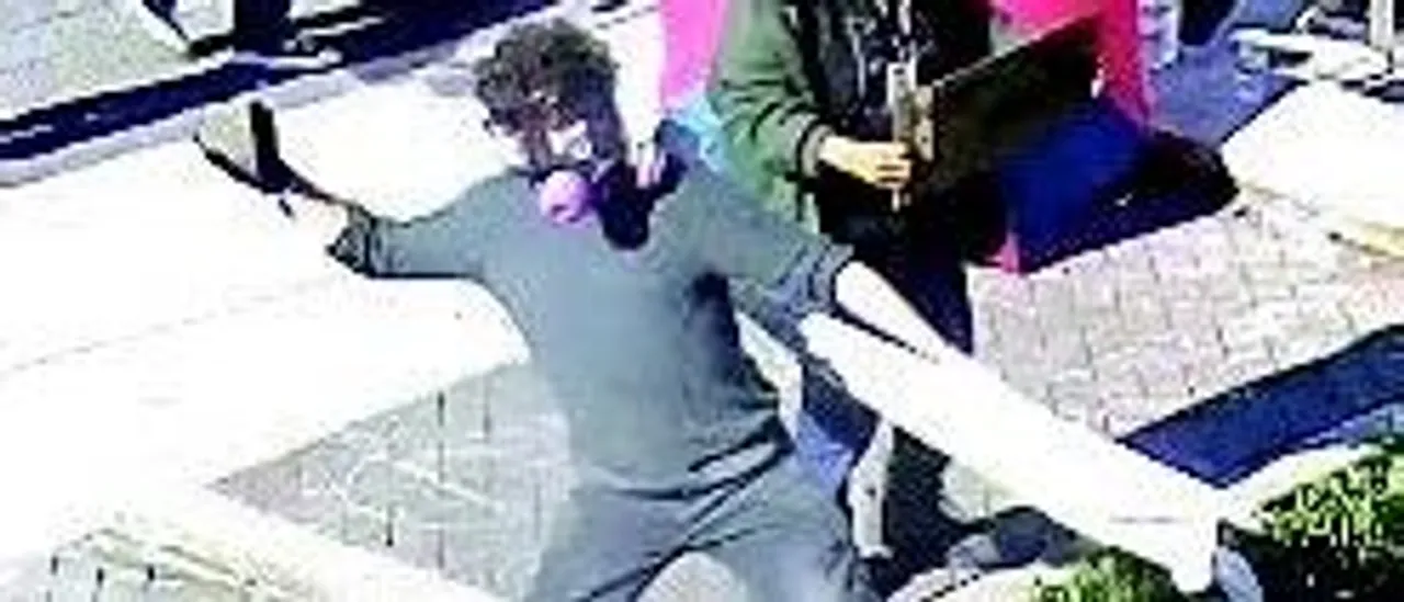 University Dismisses Senior Staff Member for Assisting Authorities in Arrest of Graduate Involved in Anti-ICE Protest