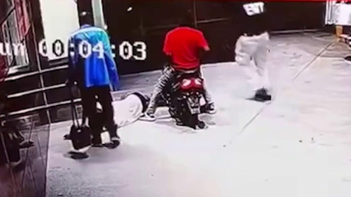 Video depicts undocumented immigrant believed to have shot a CBP officer being left at a hospital.