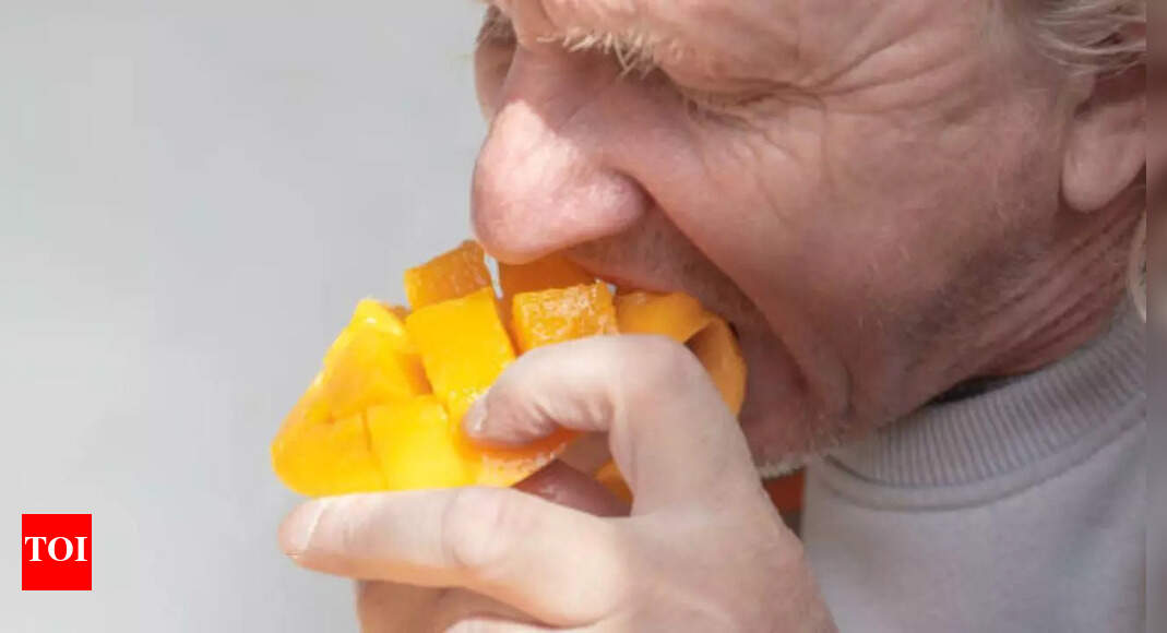 Ways for individuals with diabetes to enjoy mango without raising blood sugar levels