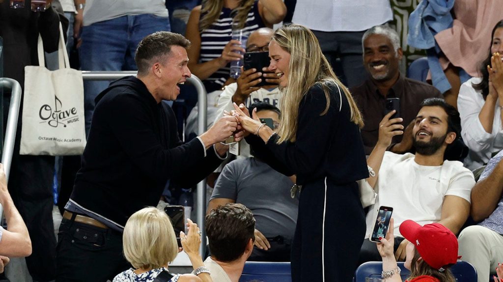 2025 US Open: Supportive fan suggestion gets a positive reaction during Aryna Sabalenka's match