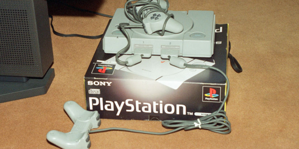 A boy received a pristine PS1 from his grandfather, and the internet is going wild.