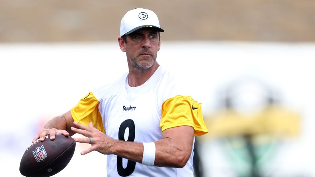 Aaron Rodgers downplays upcoming game against the Jets