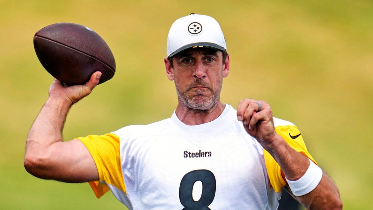 Aaron Rodgers listened to his sister-in-law's advice prior to joining the Steelers.