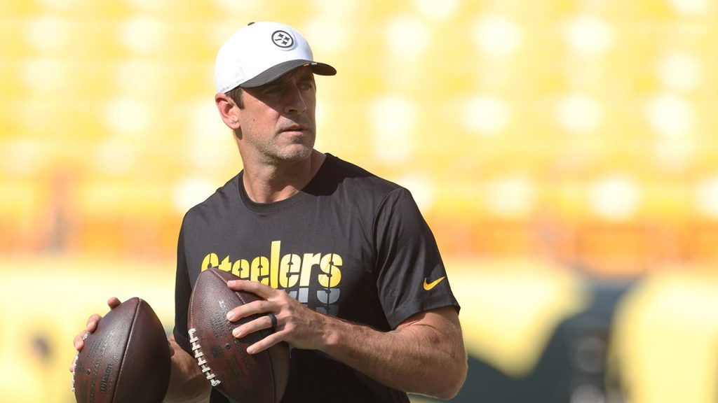 Aaron Rodgers reprimanded a Steelers player after a quarterback was hit.