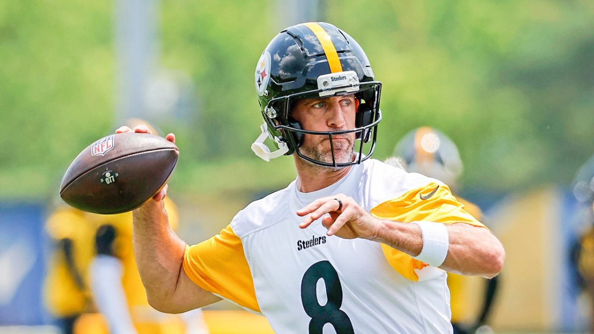 Aaron Rodgers voices frustrations about the NFL helmet he's required to wear this season