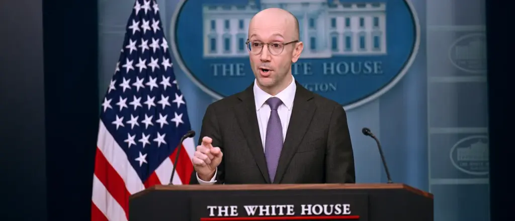 Advisor to Biden Who Promised His Boss Was Healthy Says He Met Him Only Twice