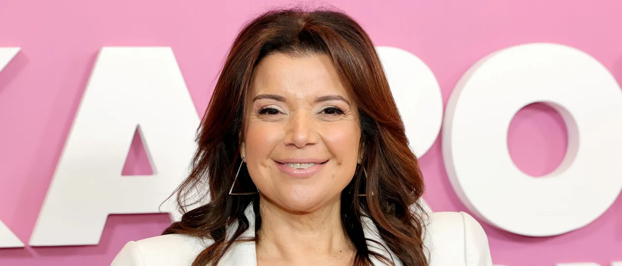 Ana Navarro Urges Singer Gloria Gaynor to Reject Special Honor from Trump
