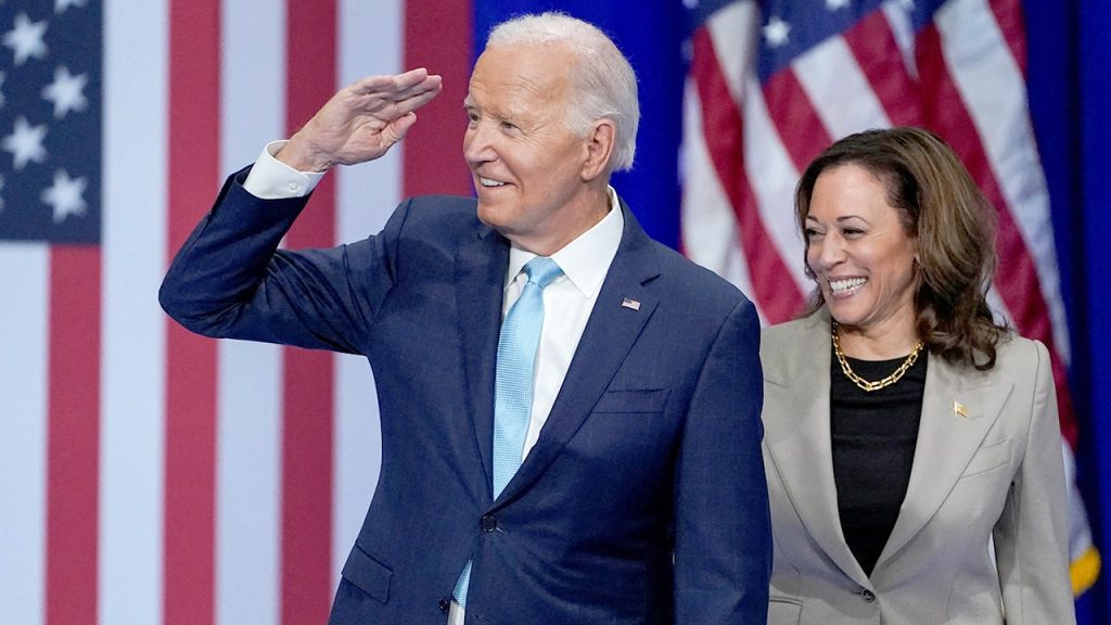 Analyst indicates Biden's team is ready to respond to Harris with harmful information.