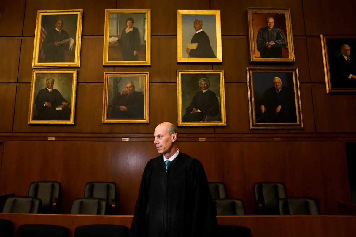 Appeals court allows Boasberg to make a decision on deported CECOT migrants