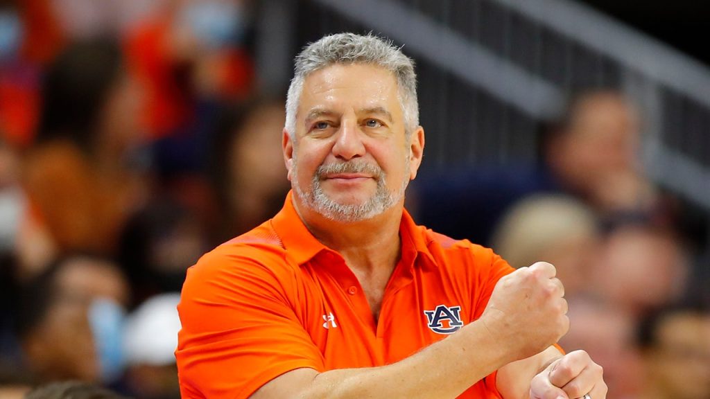 Auburn's Bruce Pearl criticizes Obama following the former president's post about Gaza