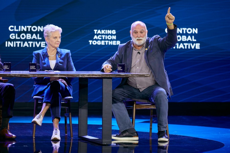 Award the Nobel Peace Prize to McCain instead of Trump