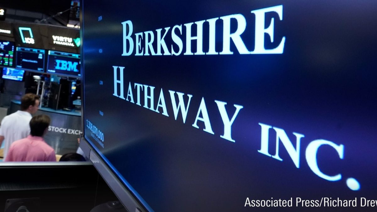 Berkshire Hathaway Acquires UnitedHealth and Unveils Unknown Stocks