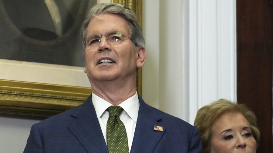 Bessent: Trump's meeting with Putin is like displaying a 'gun case' to an 'unmanageable neighbor'